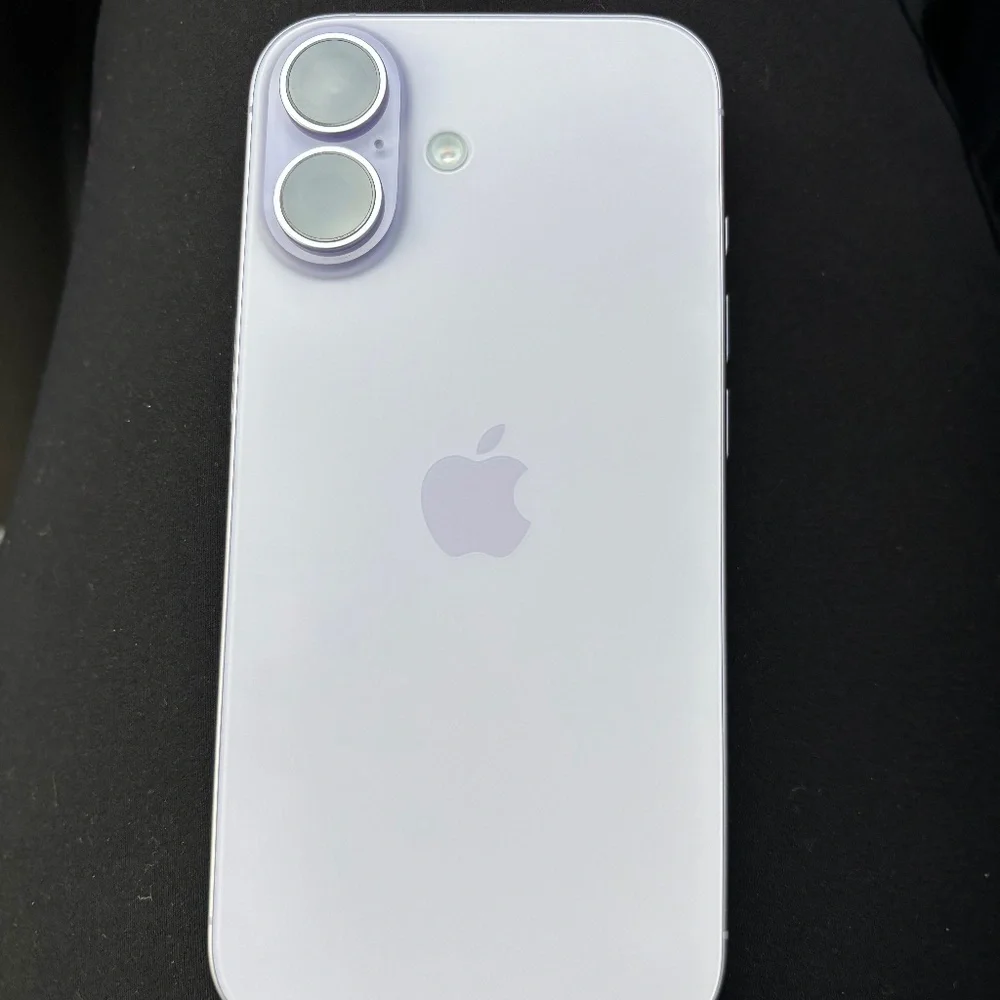 iPhone 17